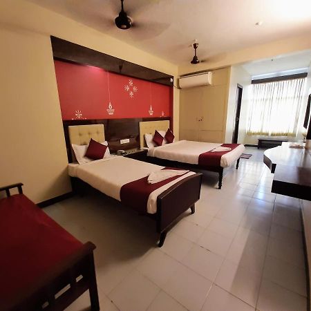 Ravi Krishna Inn Pondicherry Eksteriør bilde