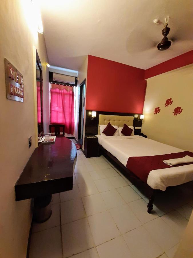 Ravi Krishna Inn Pondicherry Eksteriør bilde