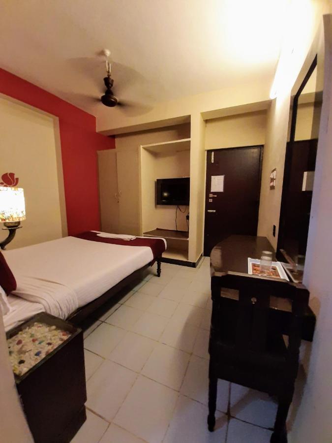 Ravi Krishna Inn Pondicherry Eksteriør bilde
